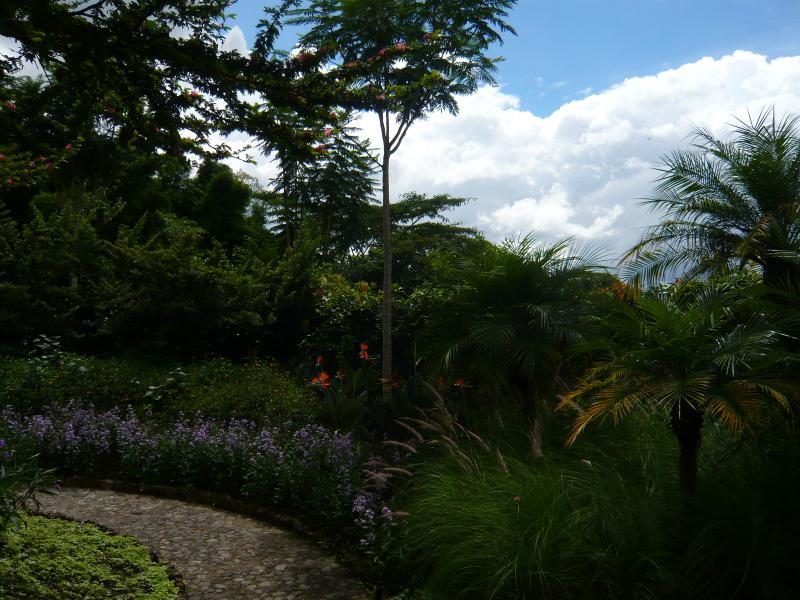 P1030085.JPG - Even more gardens...